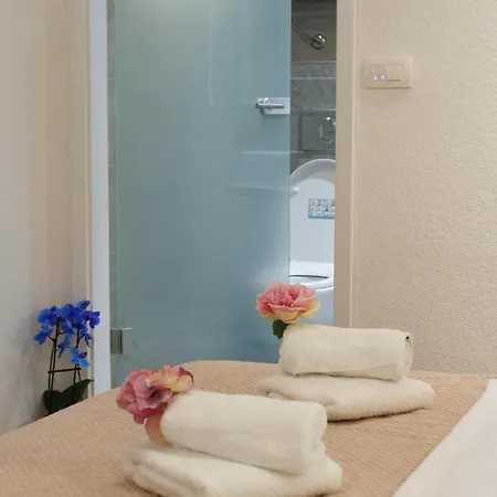 Old Stone House In Historical Area Casa de Férias *