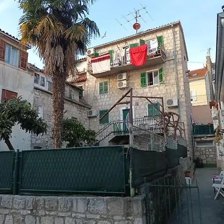 Semesterbostad Old Stone House In Historical Area Split