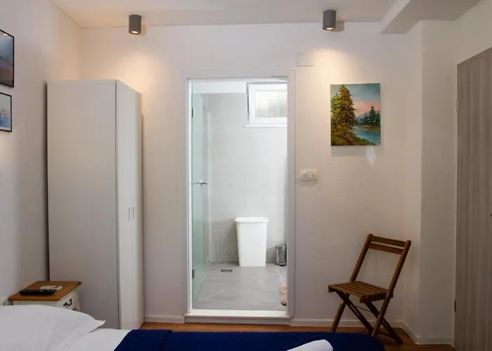 Old Stone House In Historical Area سبليت